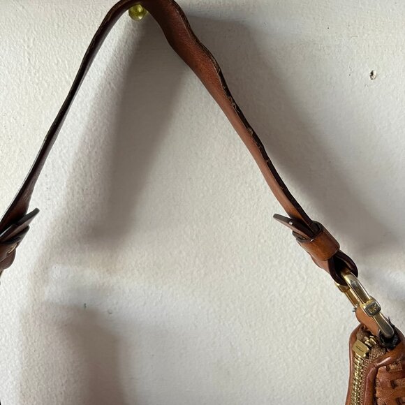 VINTAGE MICHAEL MICHAEL KORS LEATHER BUCKLE HOBO SHOULDER BAG - Picture 4 of 10